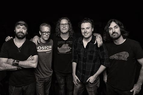 Seattle rock band CANDLEBOX has revealed the details for its final studio album, "The Long Goodbye", due out Friday, August 25 via Round Hill Records. The LP's first single, "Punks", is a ...